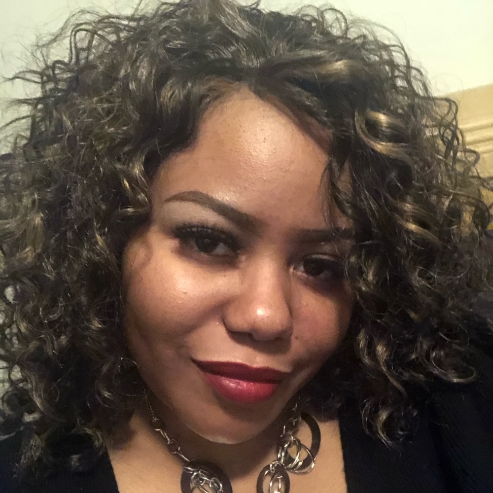 Meet your Posher, Candace